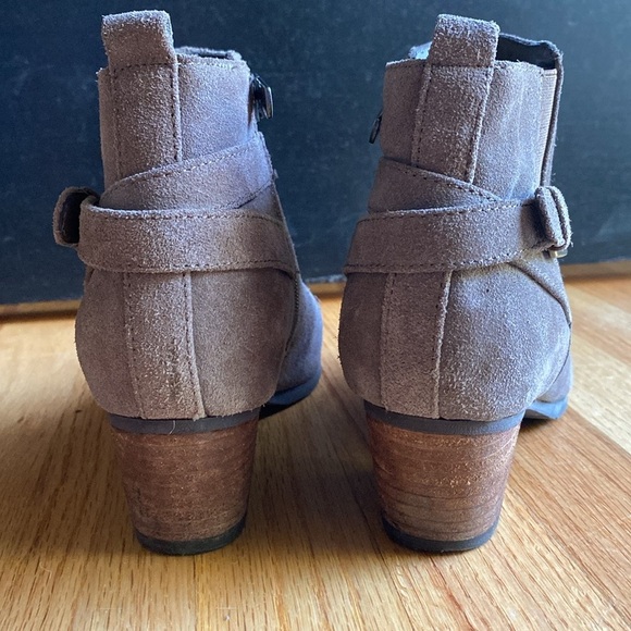 Blondo Idra Waterproof Ankle Booties Women’s Size 7 Brown Suede Leather‎ Zip - Picture 6 of 13